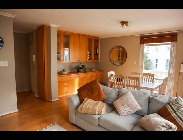 2 BEDROOM PROPERTY TO RENT IN VREDEHOEK
